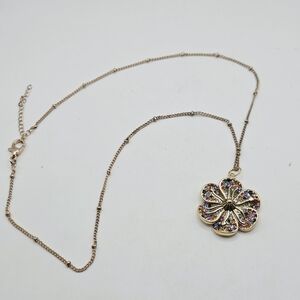 Vintage Beautiful Clear Gucci Flower Pendant Charm Necklace Metal Stamped